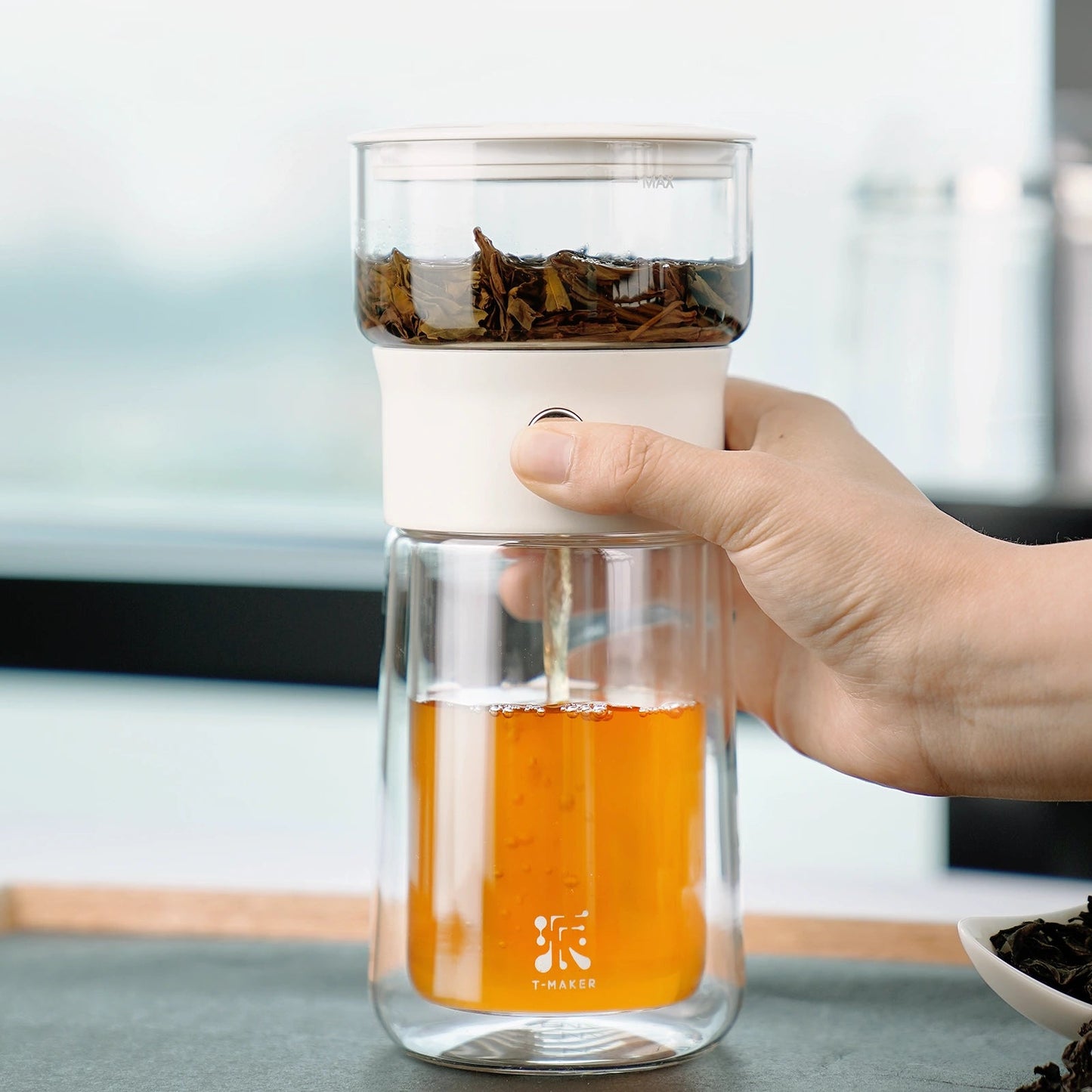 Smart Tea Maker for Loose Tea Lover Gift 9 Oz Cup White